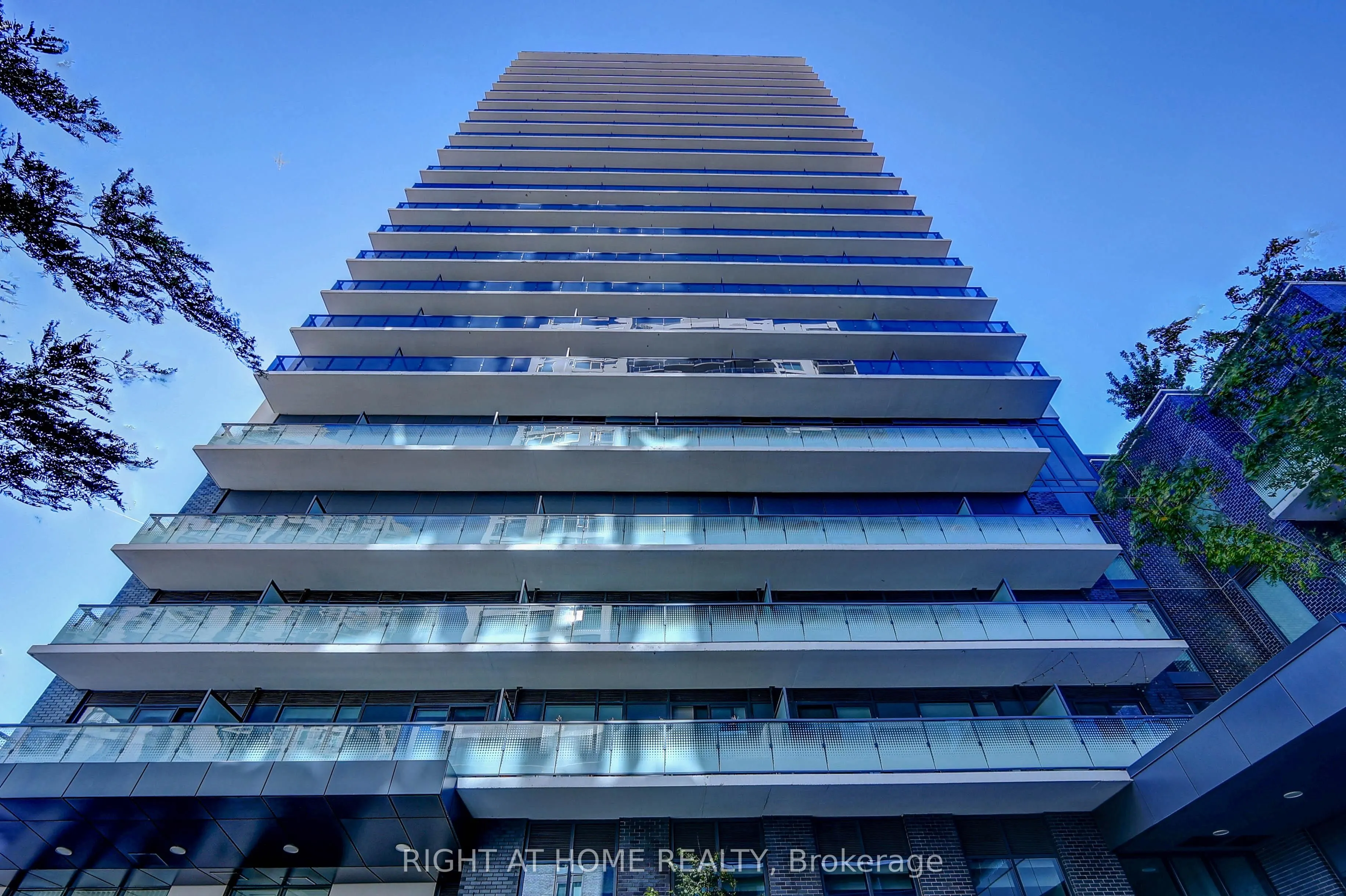 30 Samuel Wood Way, #1404