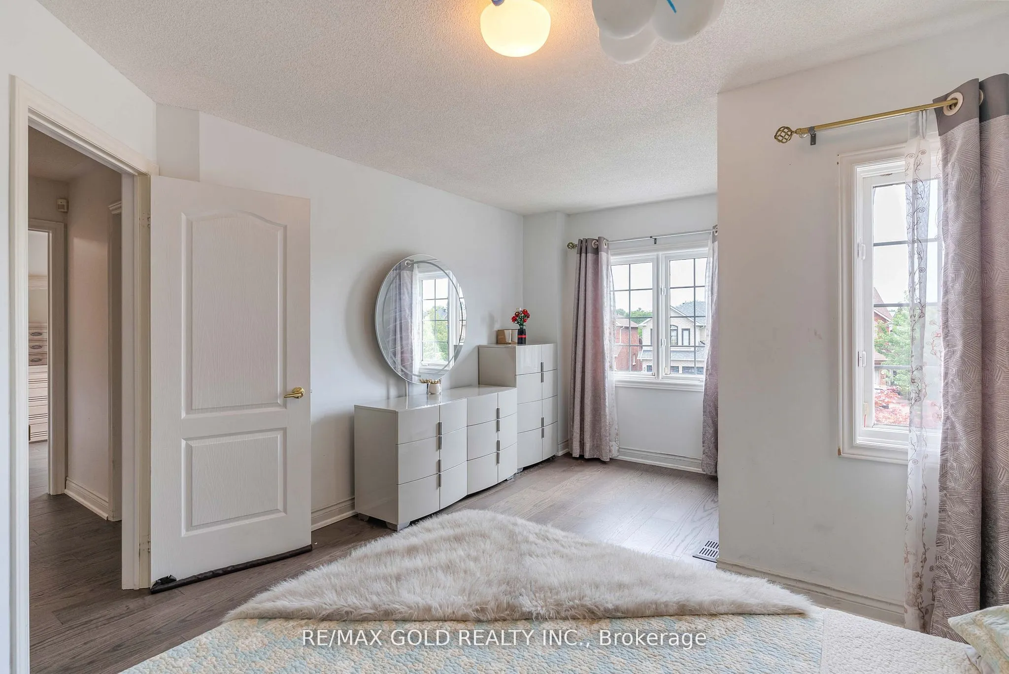 14 Country Stroll Crescent