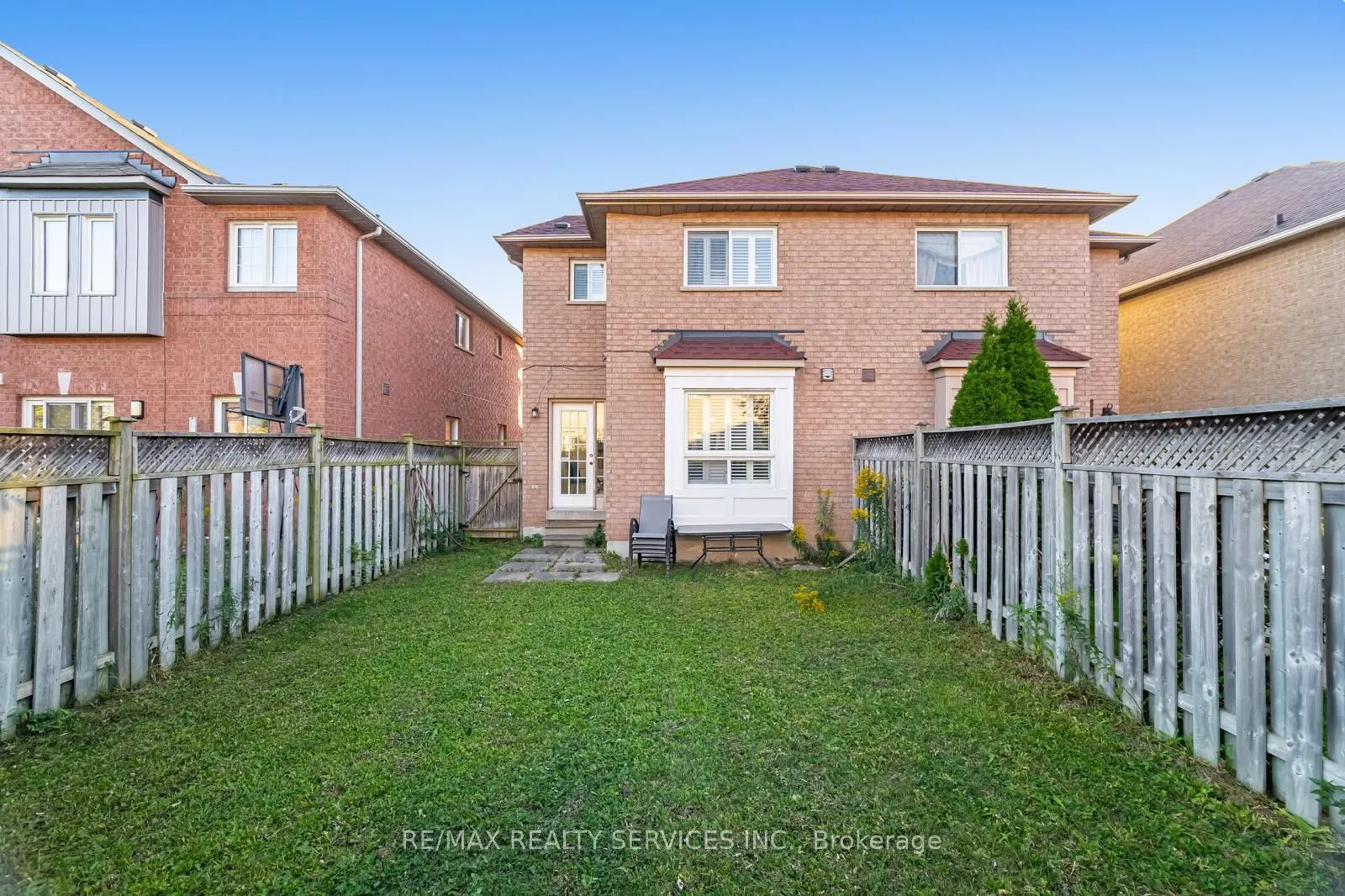 5935 Churchill Meadows Boulevard
