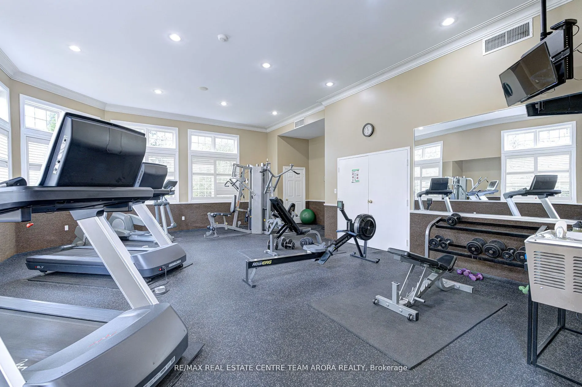 1483 Maple Avenue, #408