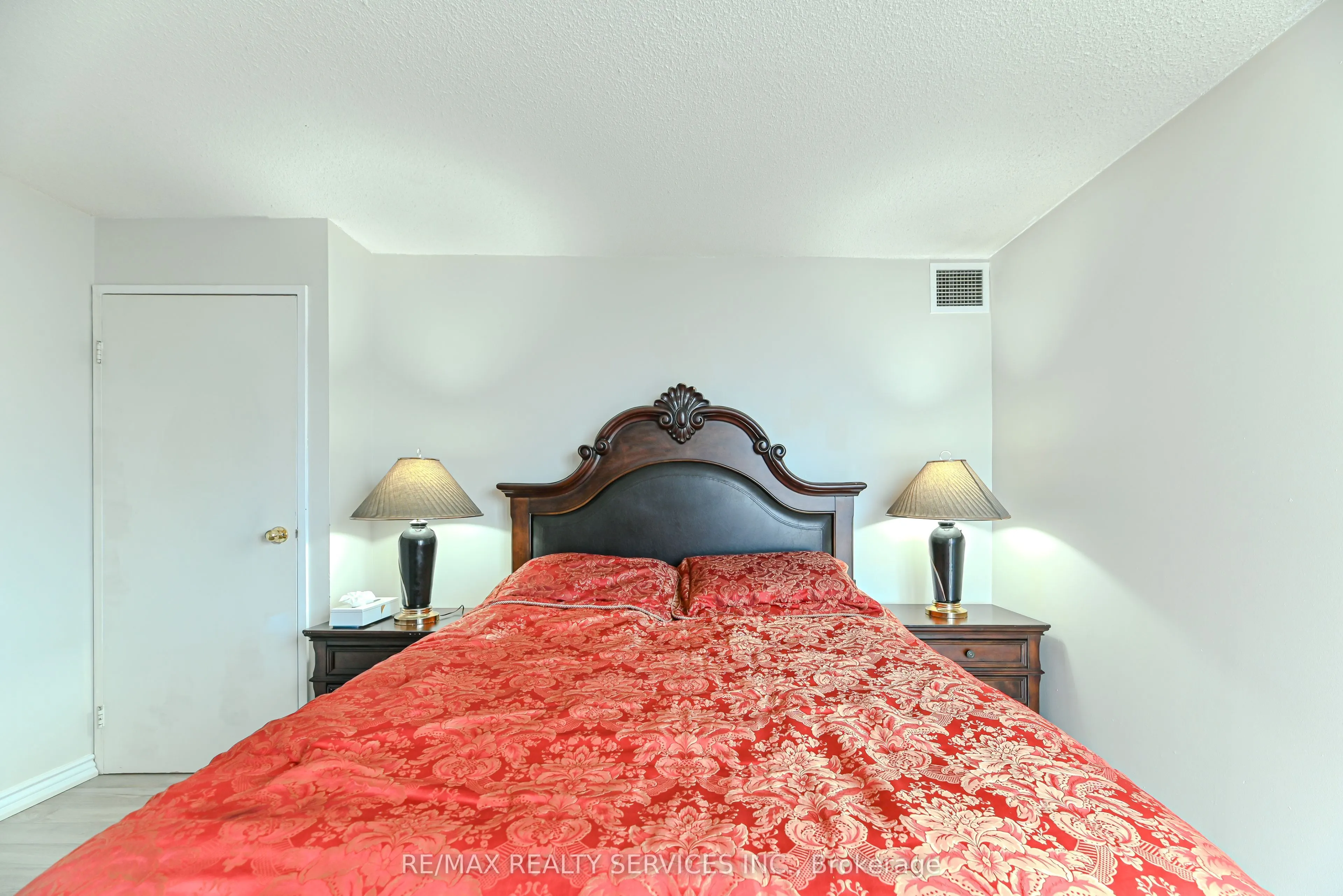 35 Trailwood Drive, #1911