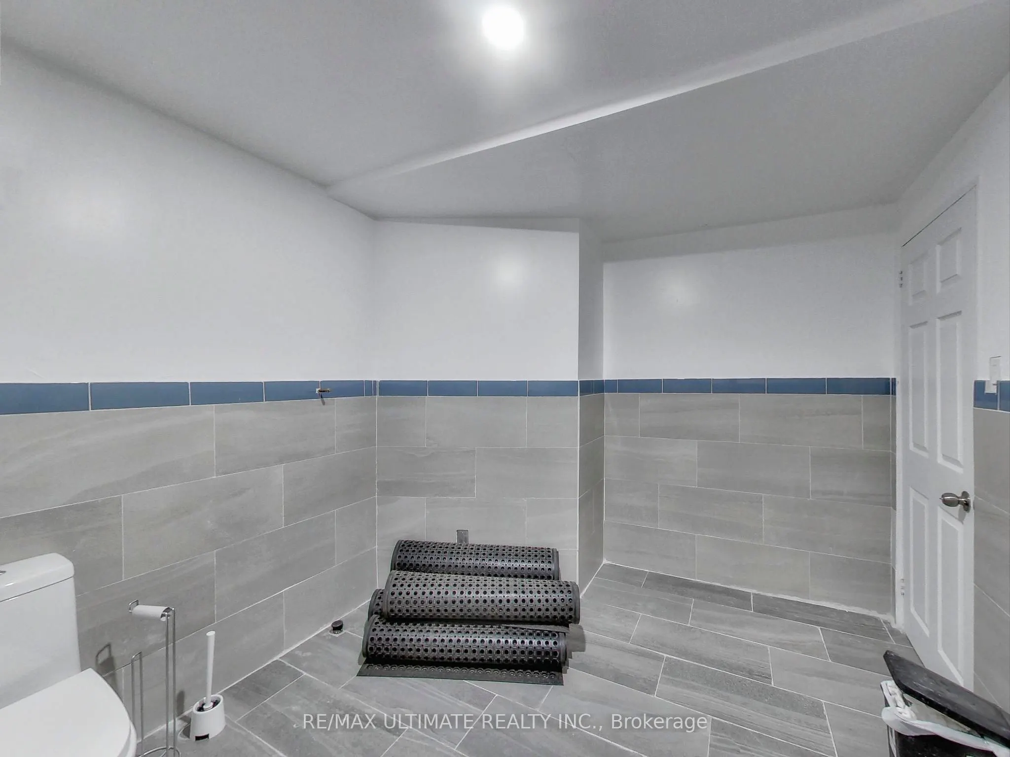 1159 St. Clair Avenue