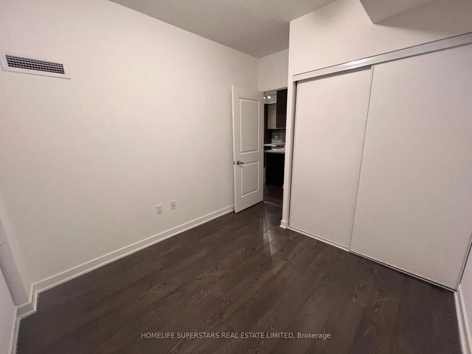 4699 Glen Erin Drive, #1401