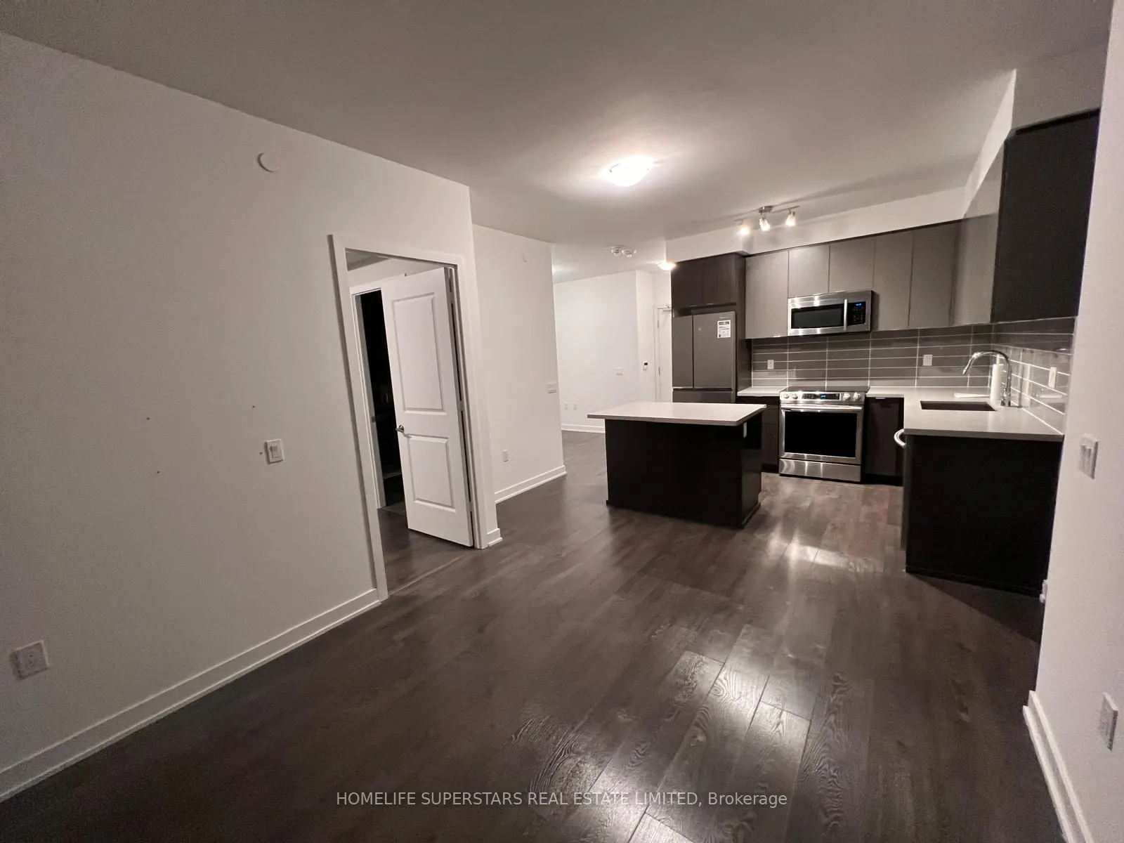 4699 Glen Erin Drive, #1401