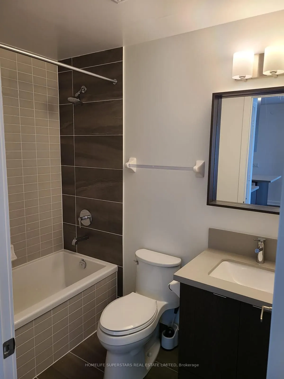 4699 Glen Erin Drive, #1401
