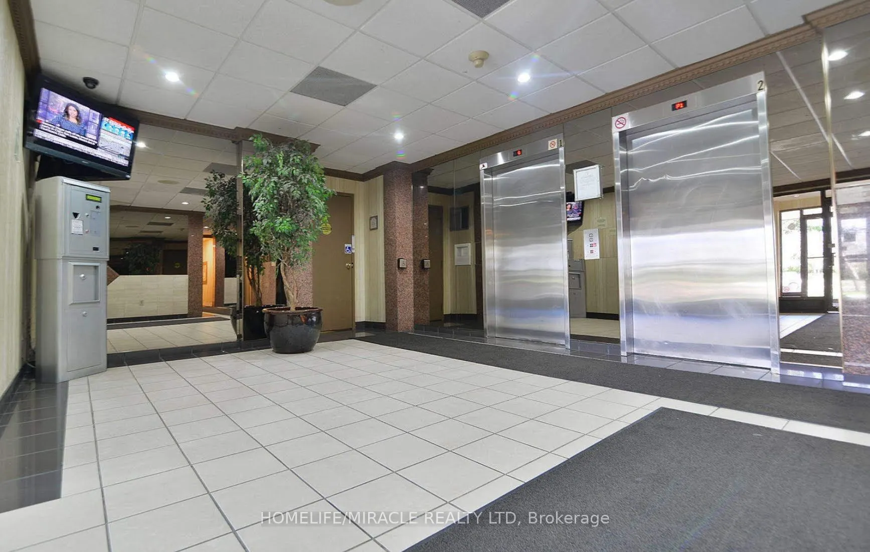 10 Markbrook Lane, #404