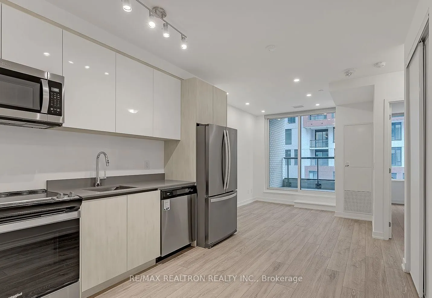 3100 Keele Street, #304