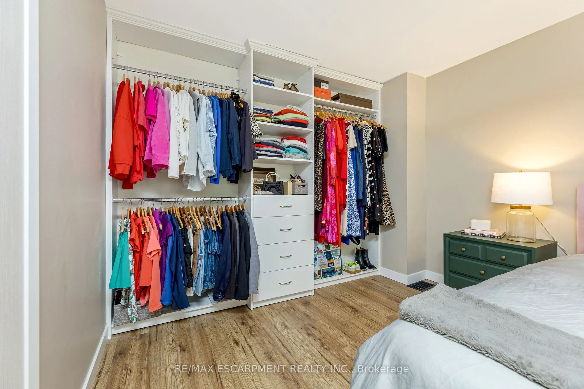 235 Bronte Street S, #16