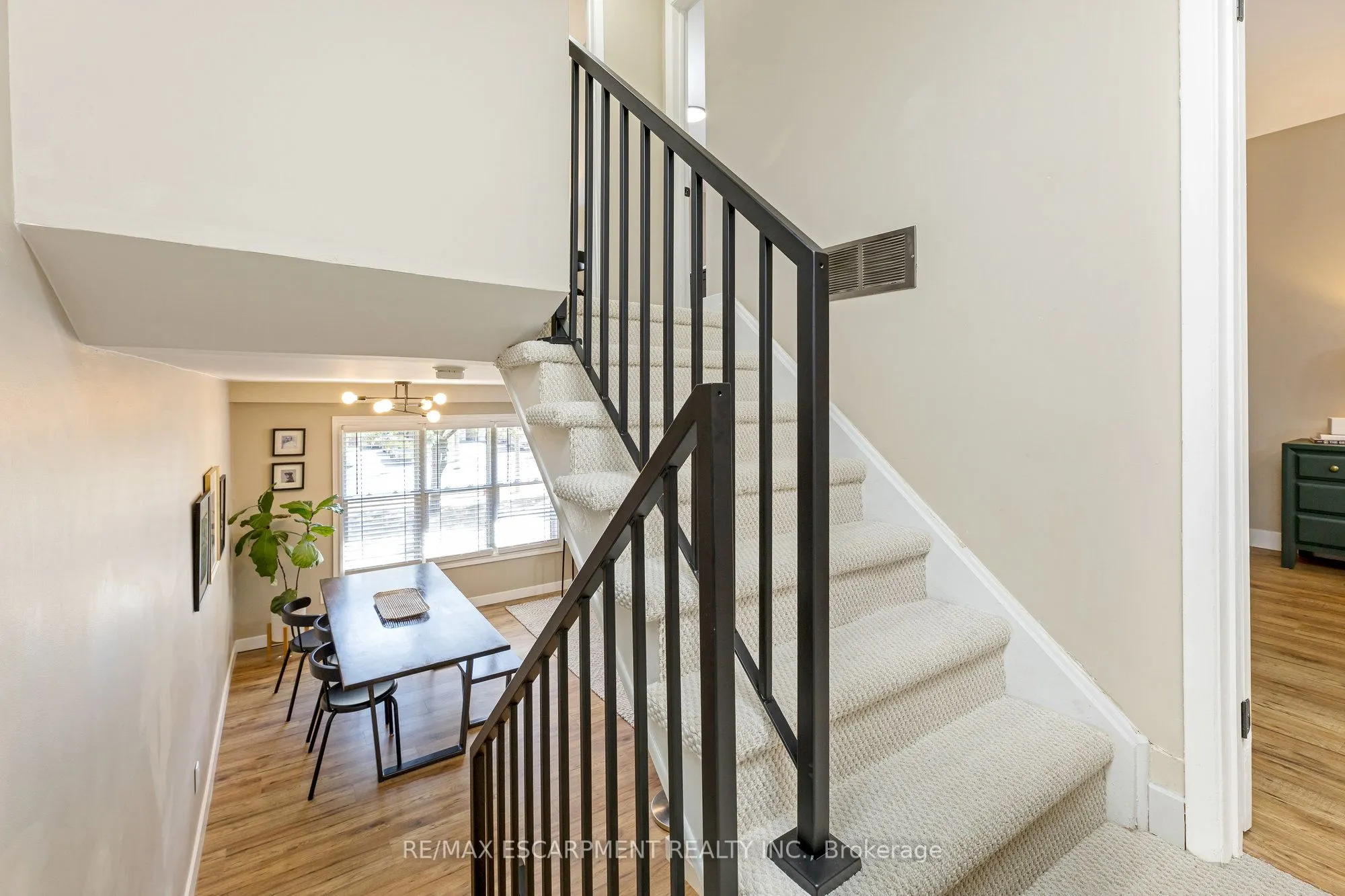 235 Bronte Street S, #16