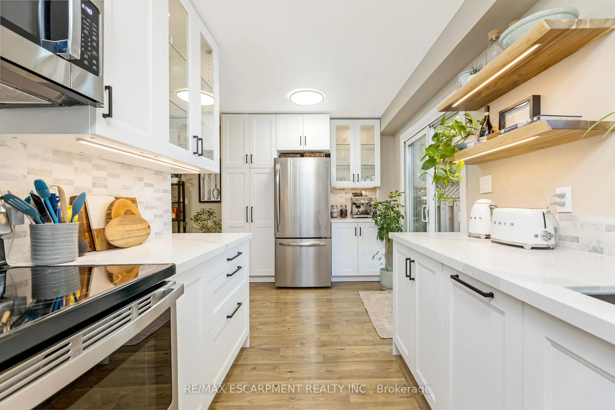235 Bronte Street S, #16