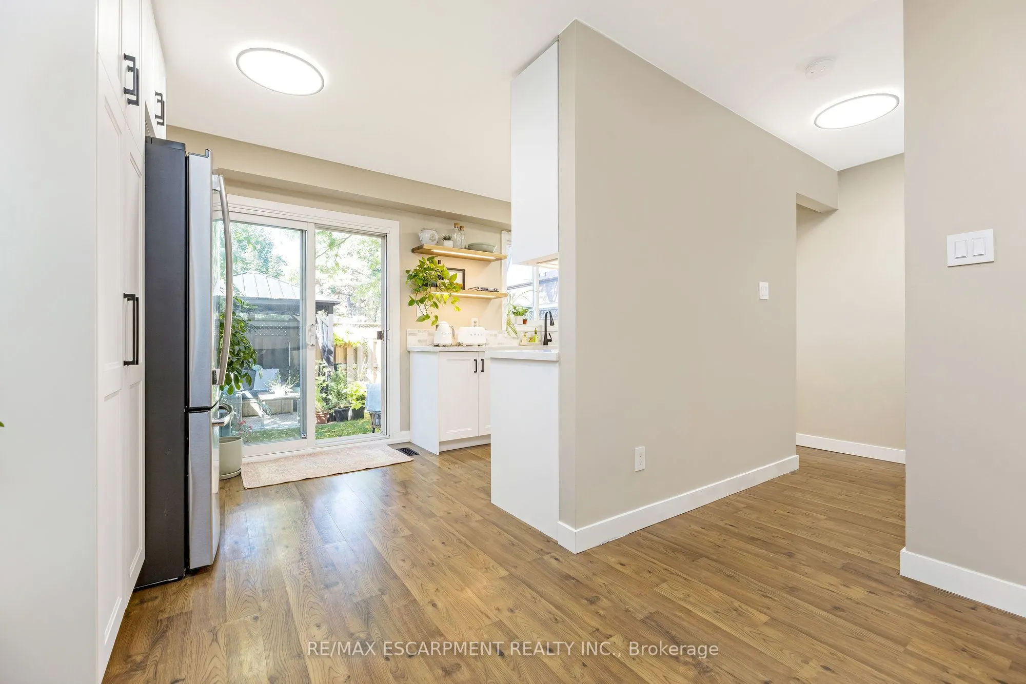 235 Bronte Street S, #16