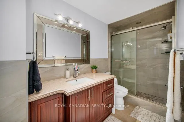 55 Meadowlark Drive, #Upper