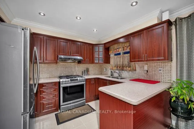 55 Meadowlark Drive, #Upper