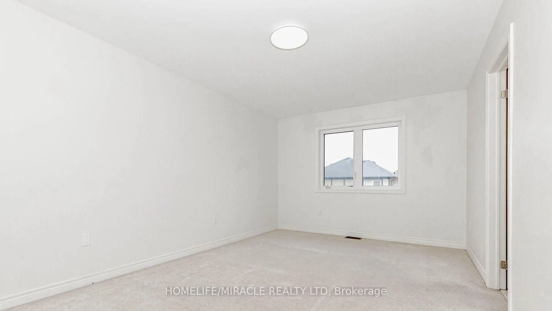 1015 Job Crescent, #Upper