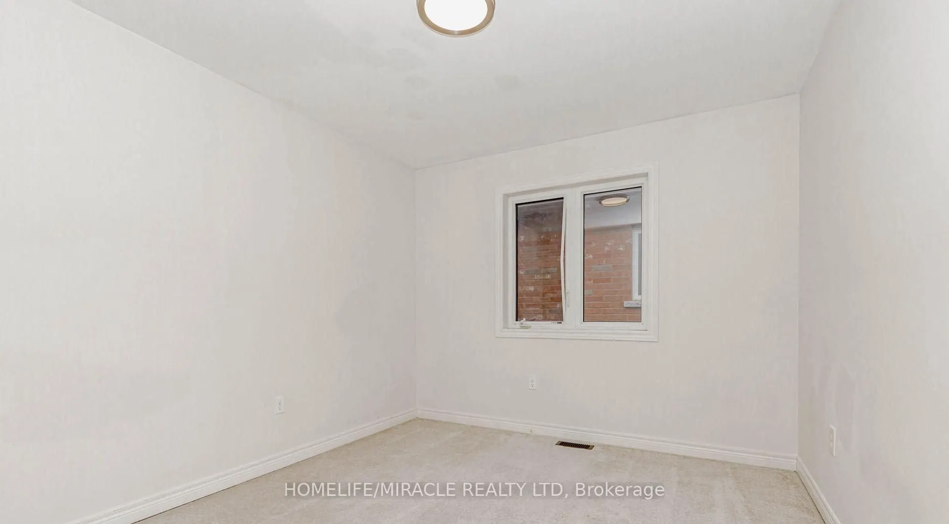 1015 Job Crescent, #Upper