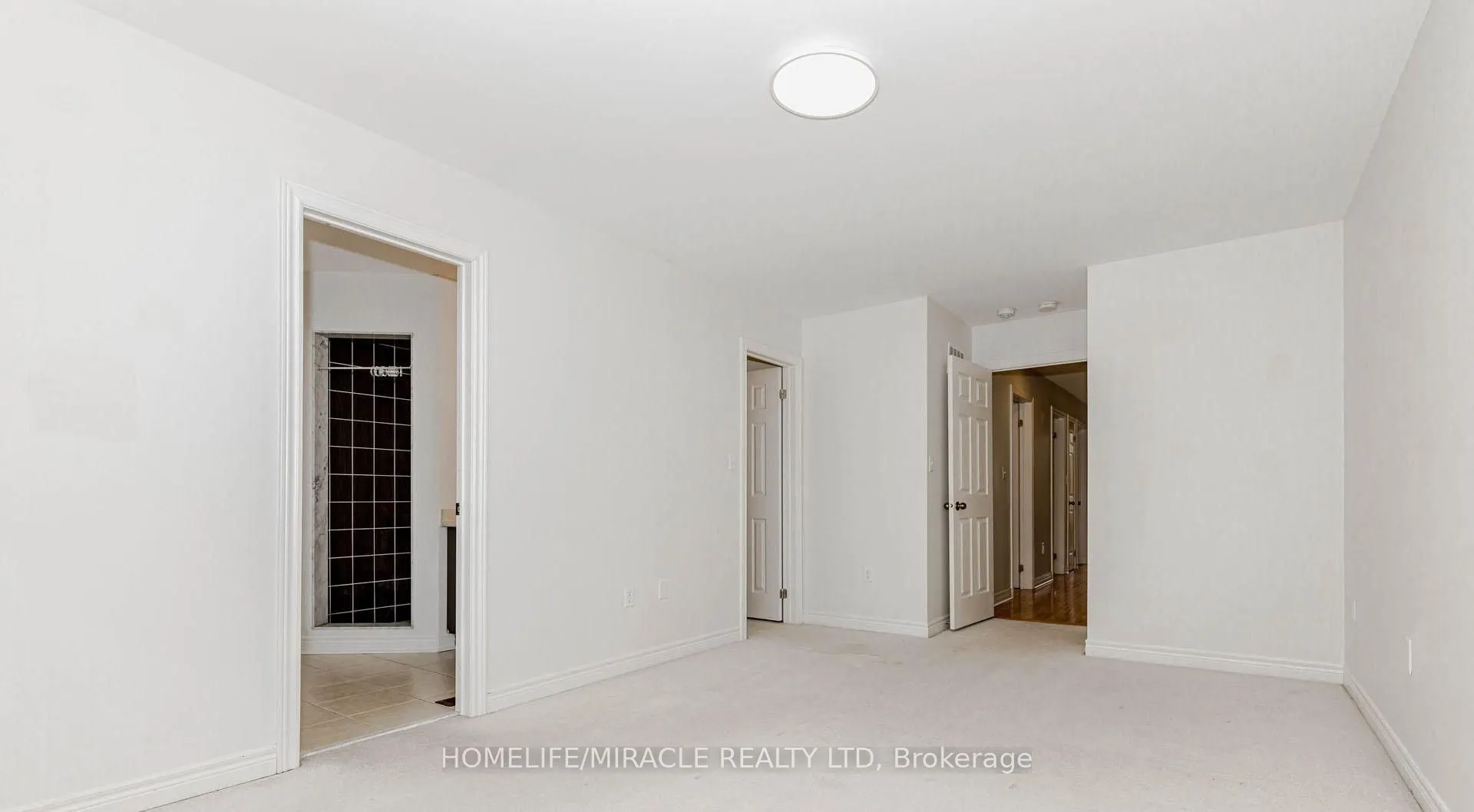 1015 Job Crescent, #Upper