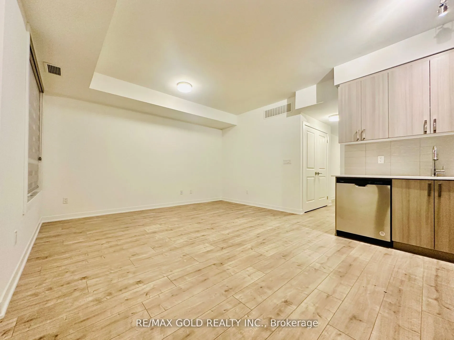4015 Hickory Drive, #13