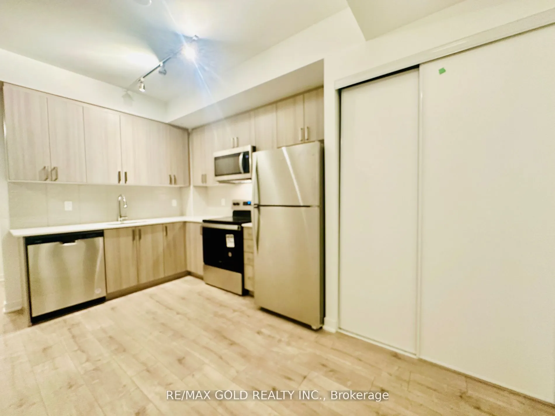 4015 Hickory Drive, #13