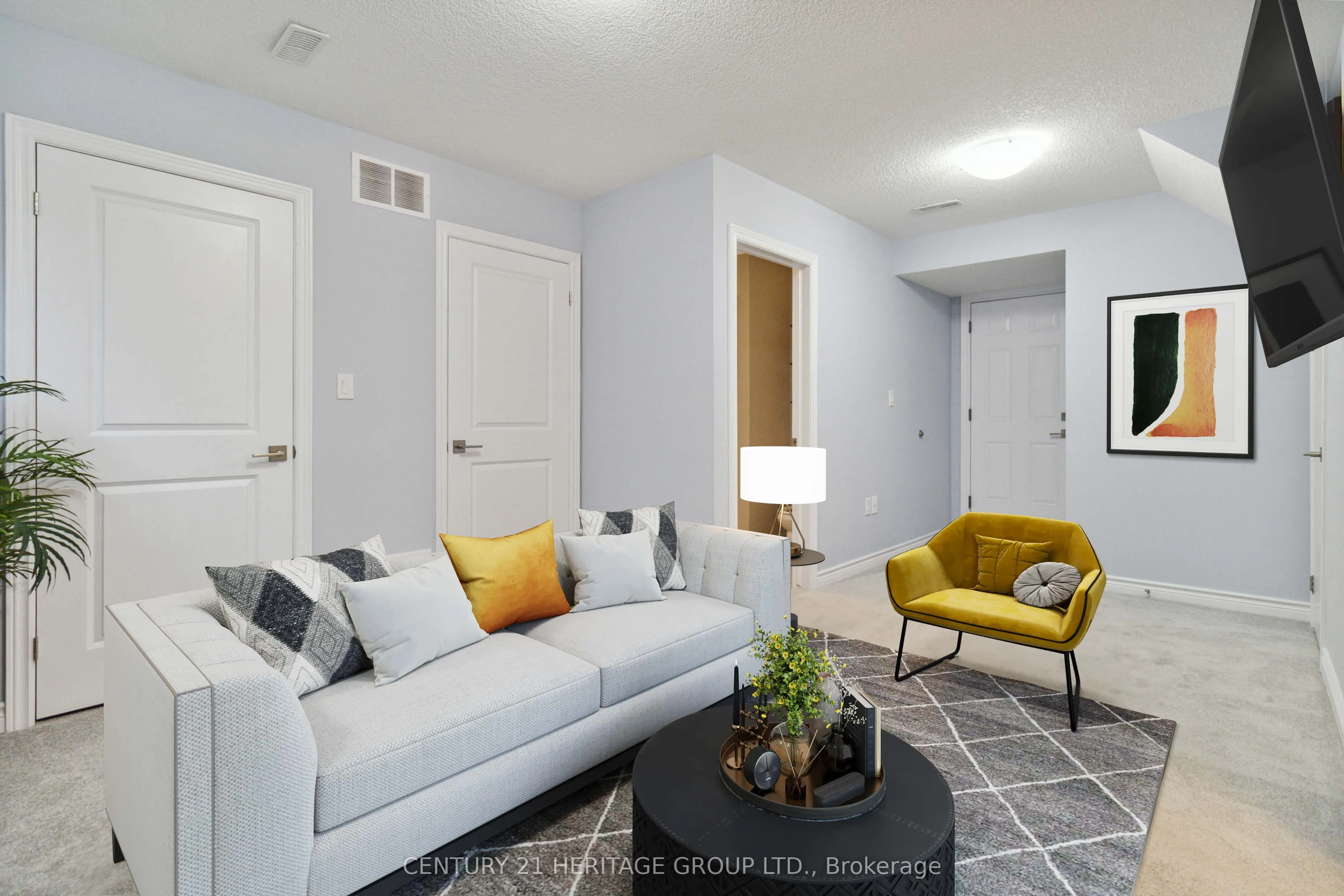 445 Ontario Street S, #114