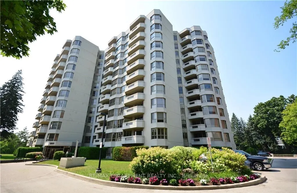 1201 North Shore Boulevard E, #302