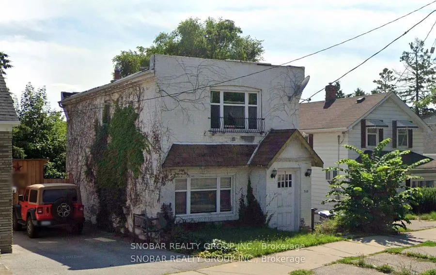 705 Scarlett Road