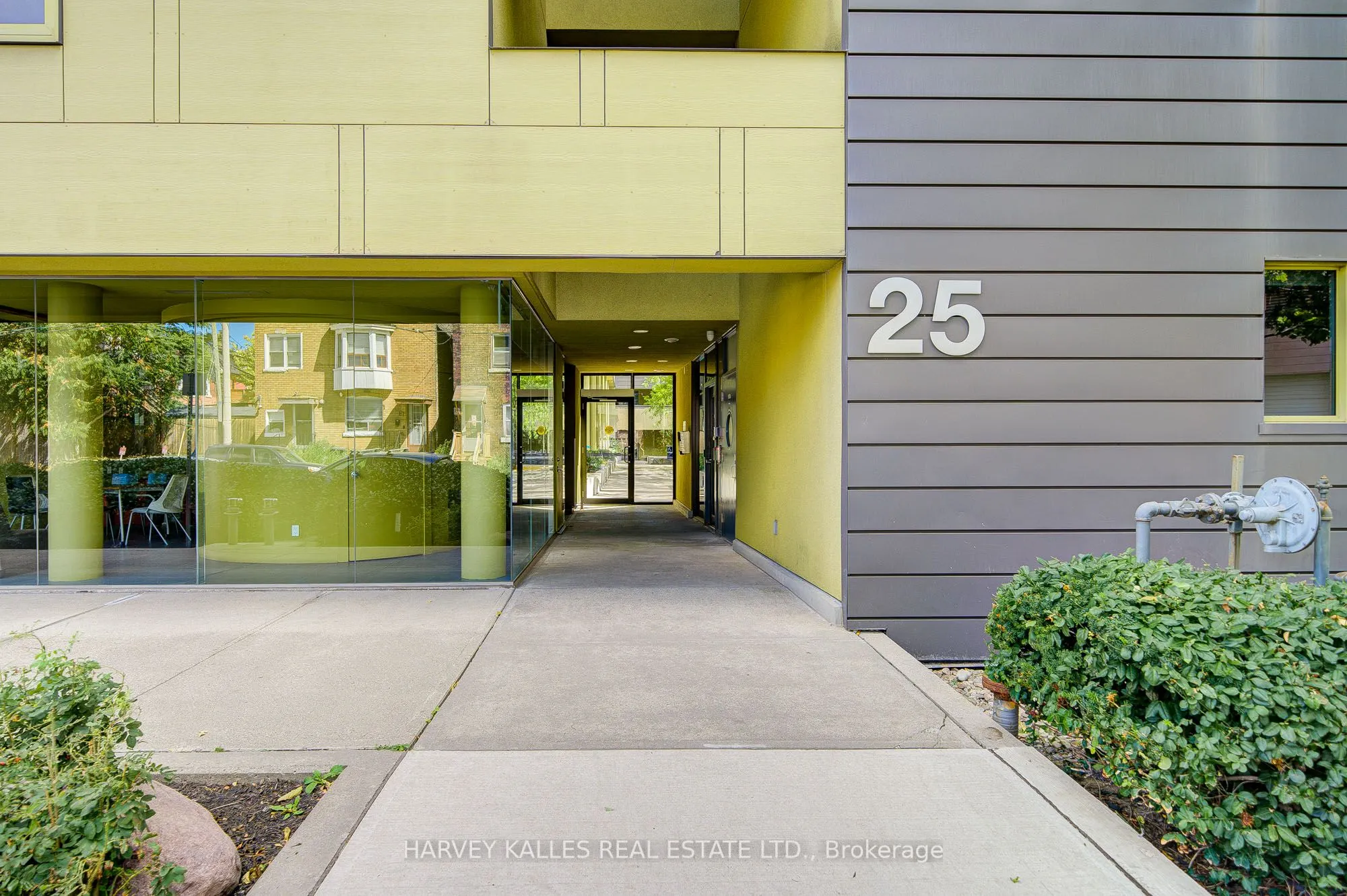 25 Ritchie Avenue, #7