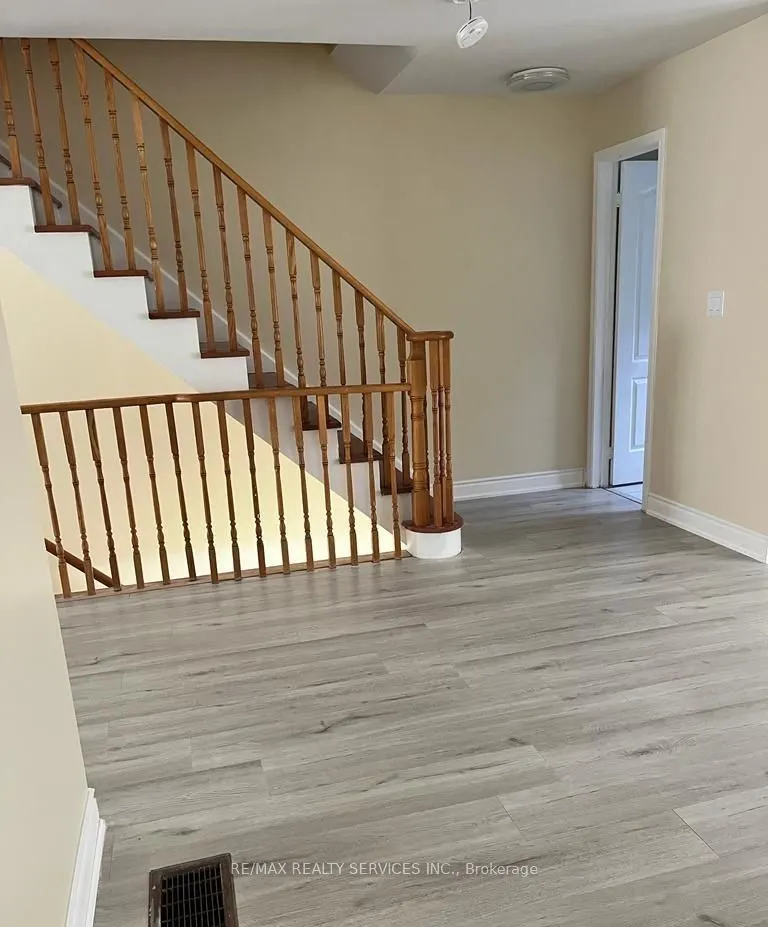 80 Acorn Place, #130