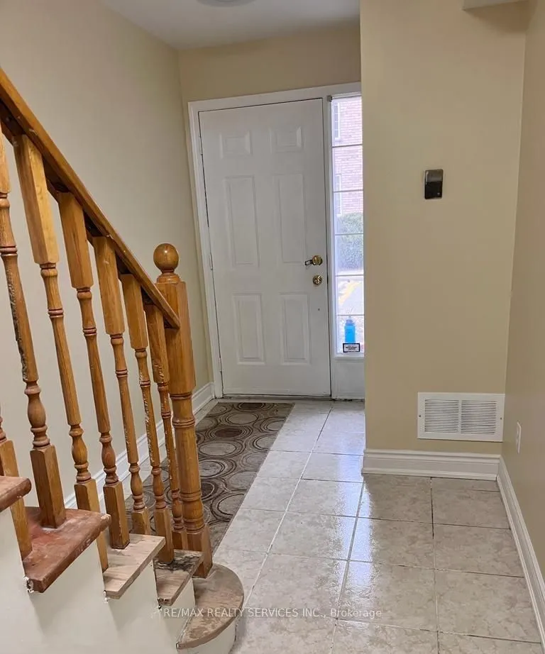 80 Acorn Place, #130