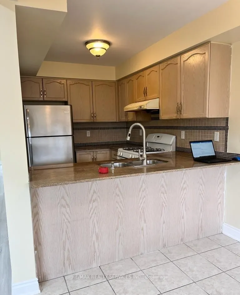 80 Acorn Place, #130