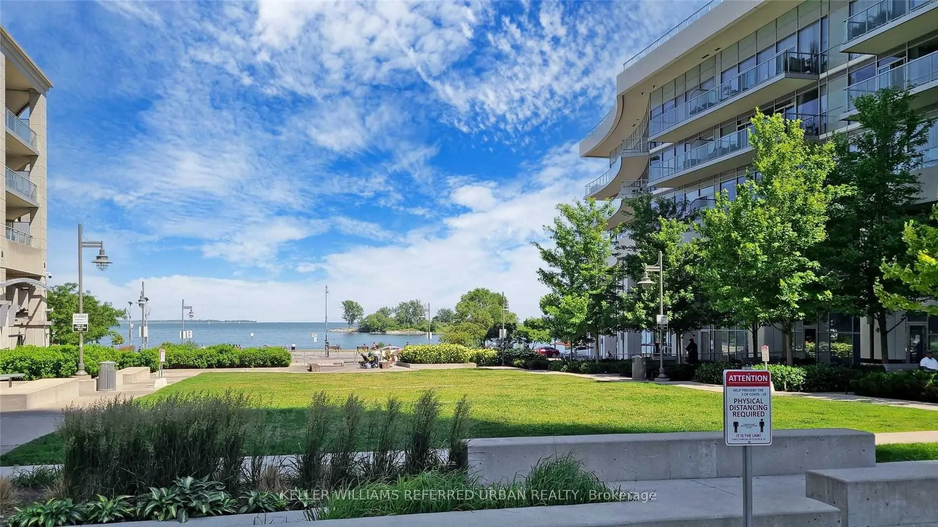 2121 Lake Shore Boulevard W, #409
