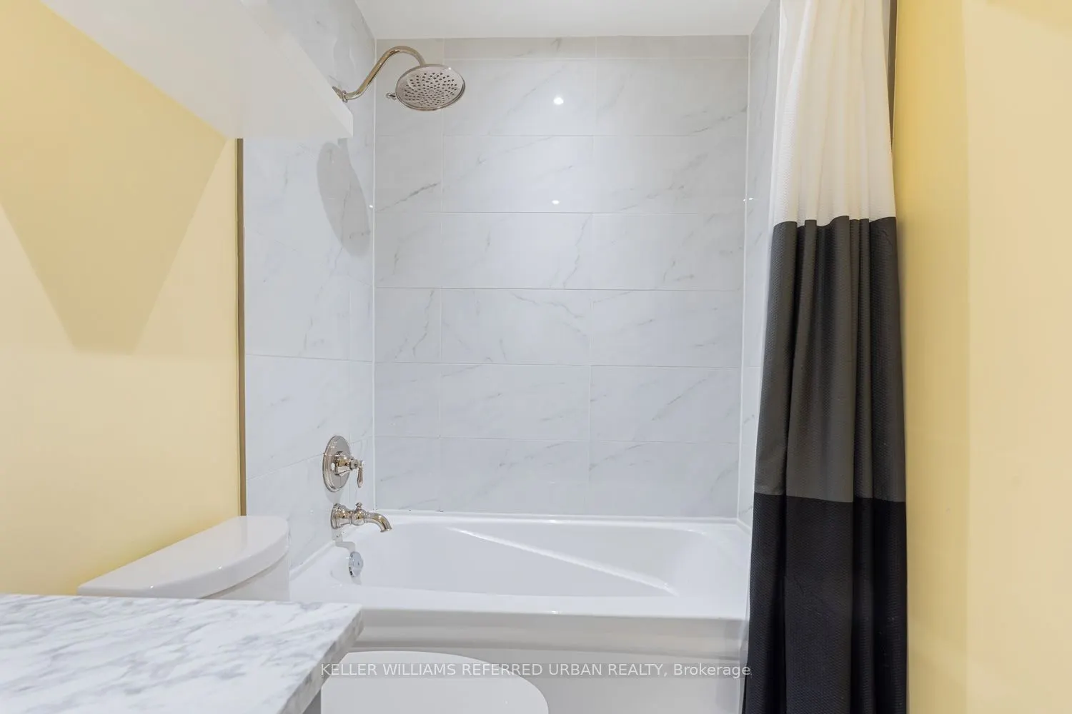 2121 Lake Shore Boulevard W, #409
