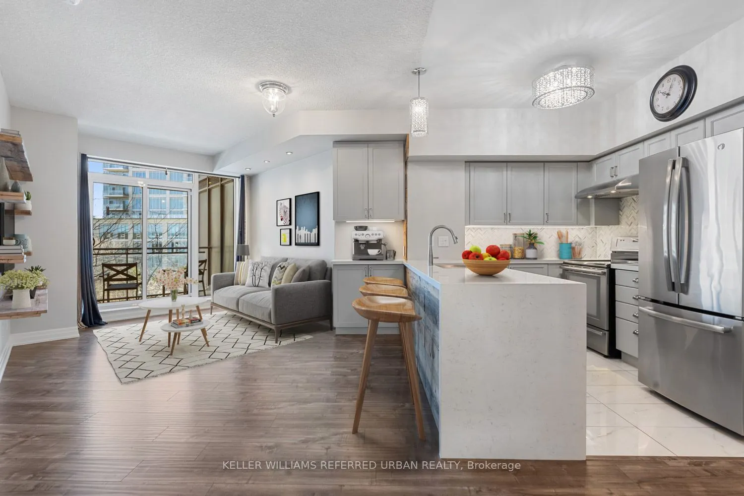 2121 Lake Shore Boulevard W, #409