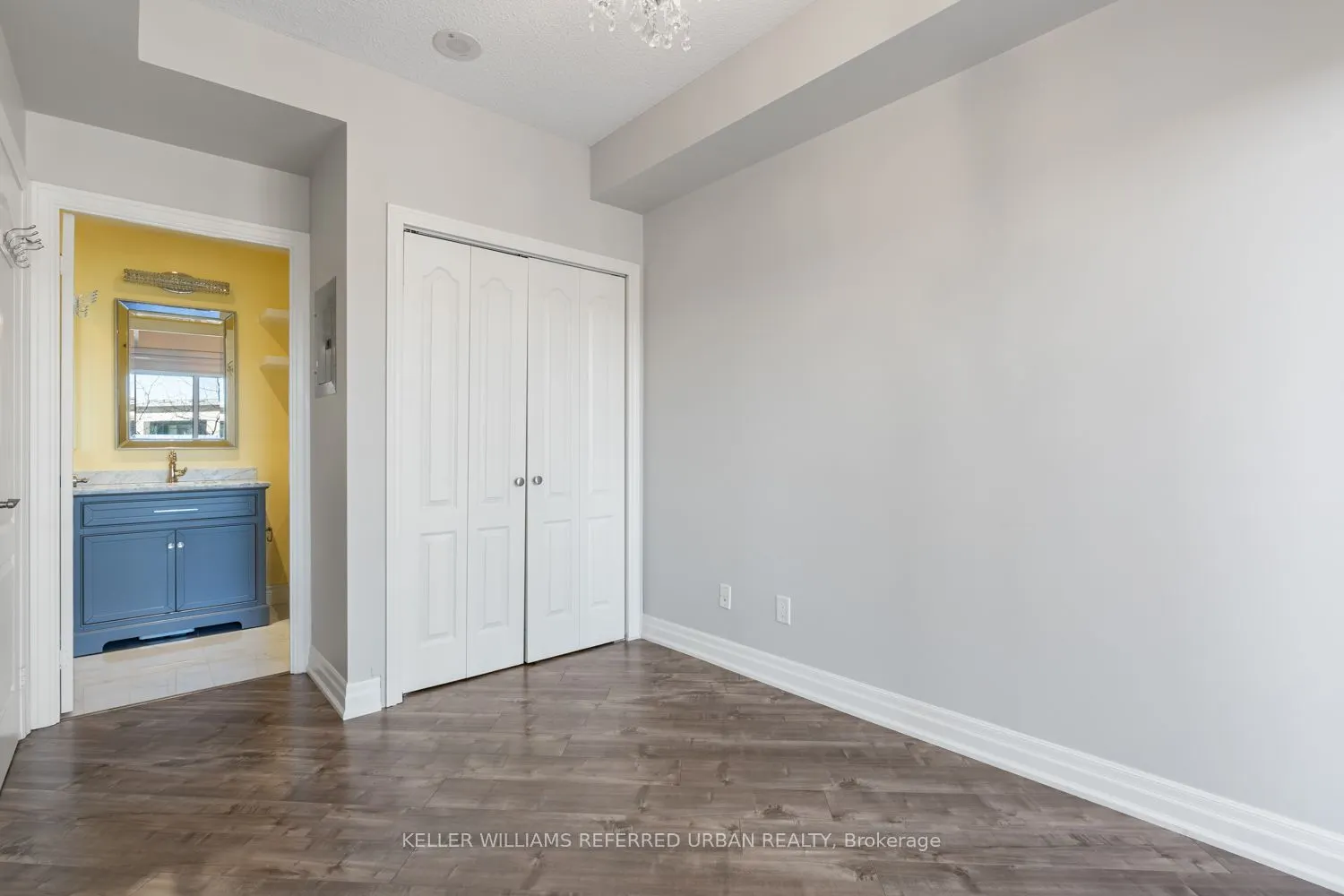 2121 Lake Shore Boulevard W, #409