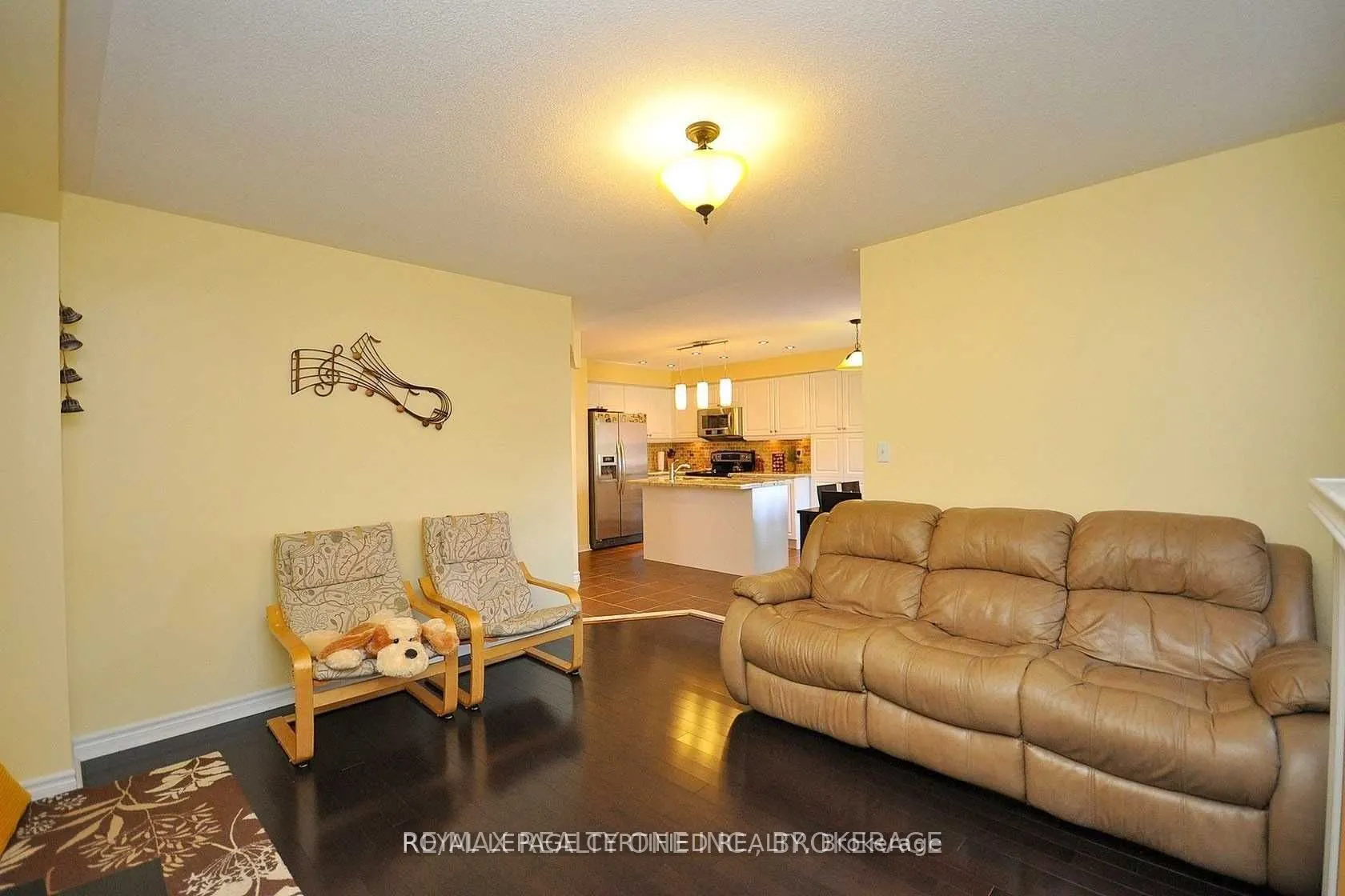 426 Orange Walk Crescent