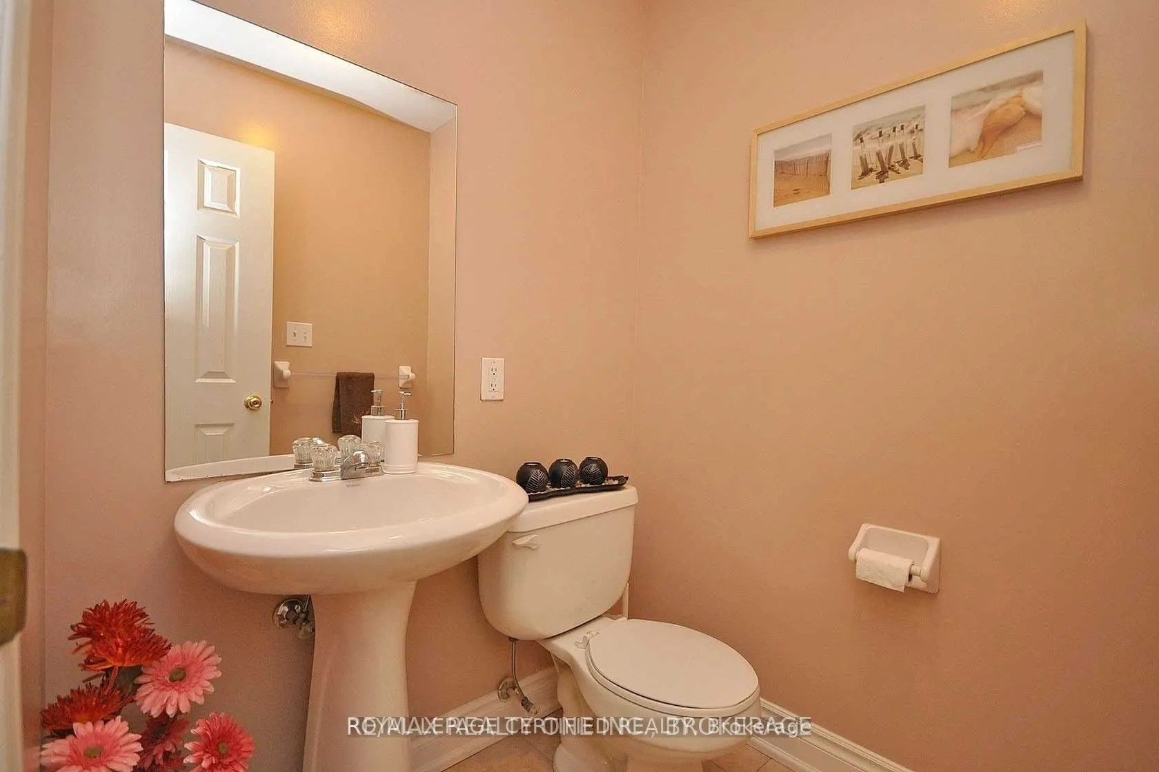 426 Orange Walk Crescent