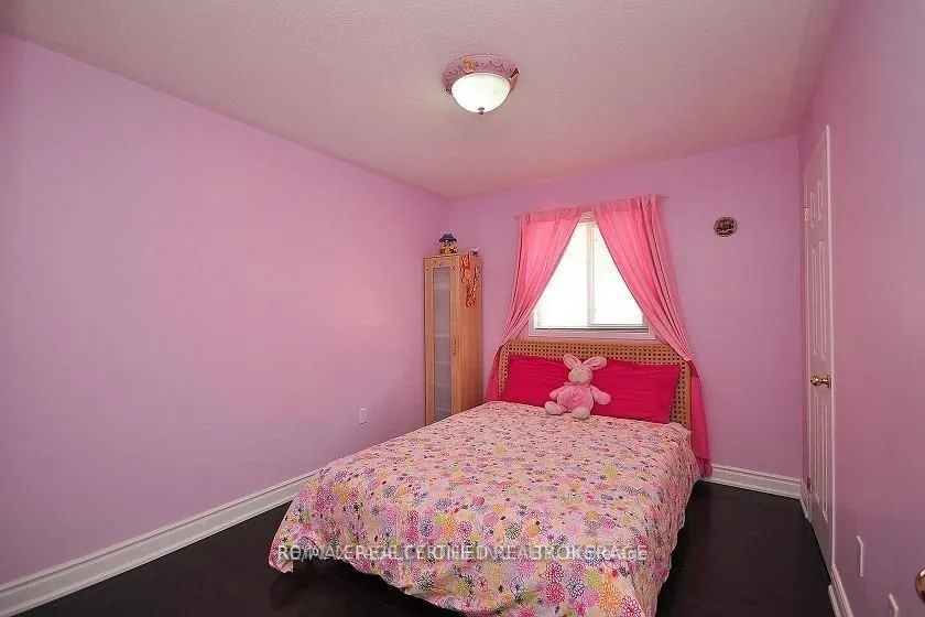 426 Orange Walk Crescent