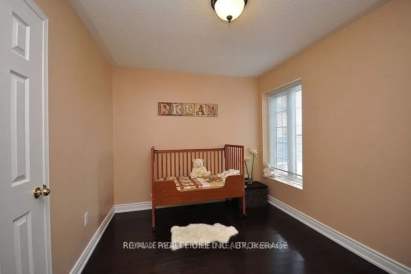 426 Orange Walk Crescent