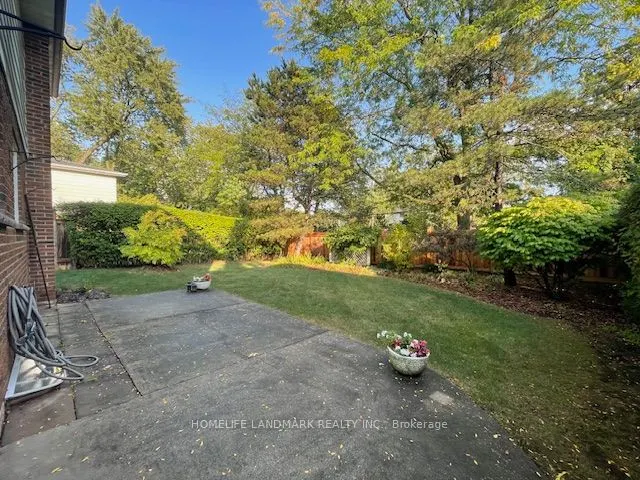 2086 Thornlea Drive