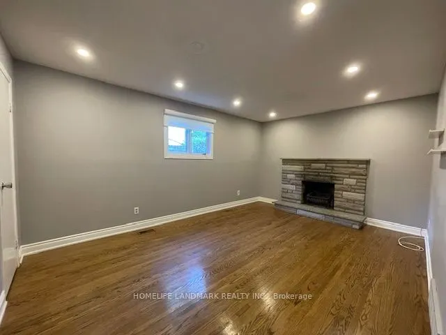 2086 Thornlea Drive