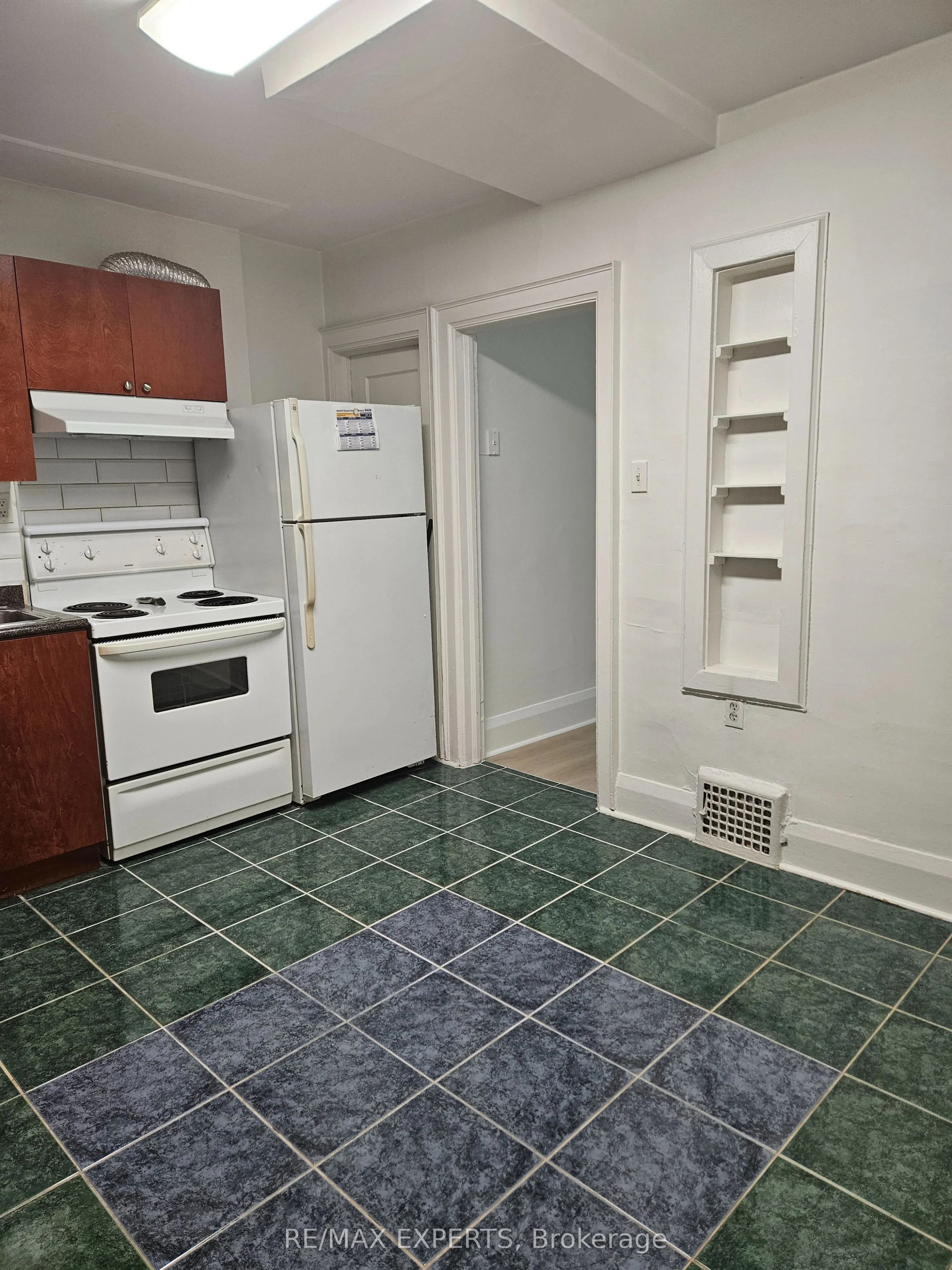 164 Prescott Avenue, #Main