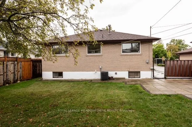 99 Silverstone Drive