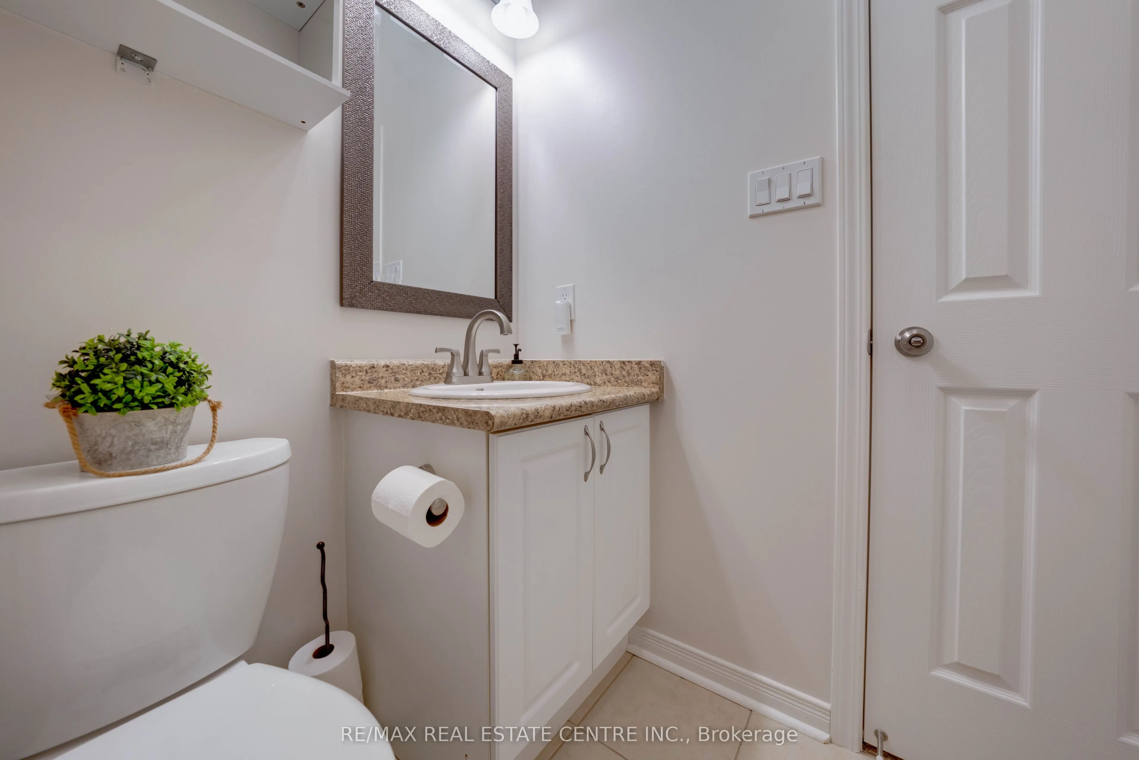 180 Howden Boulevard, #18