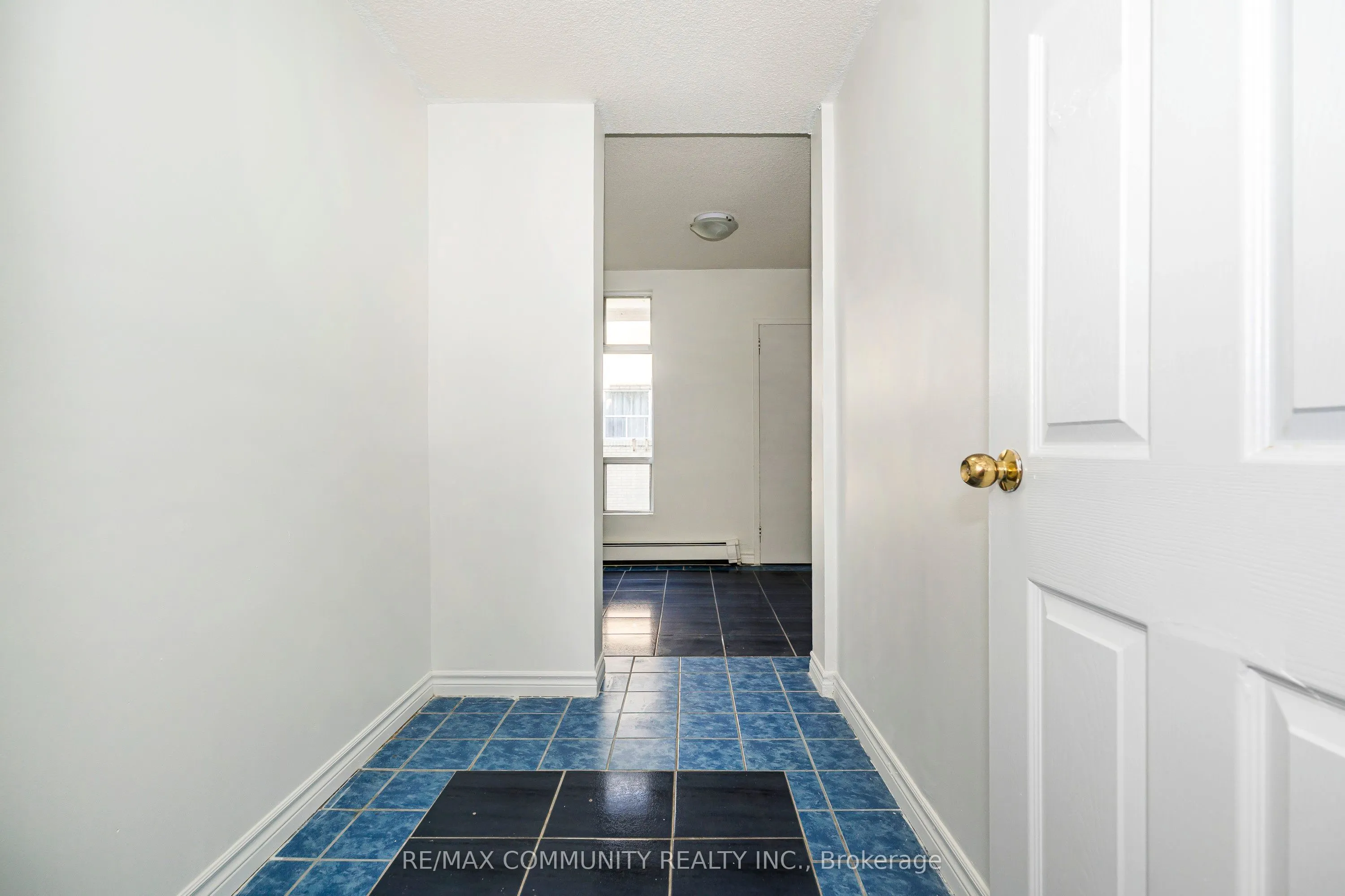 1624 Bloor Street, #9