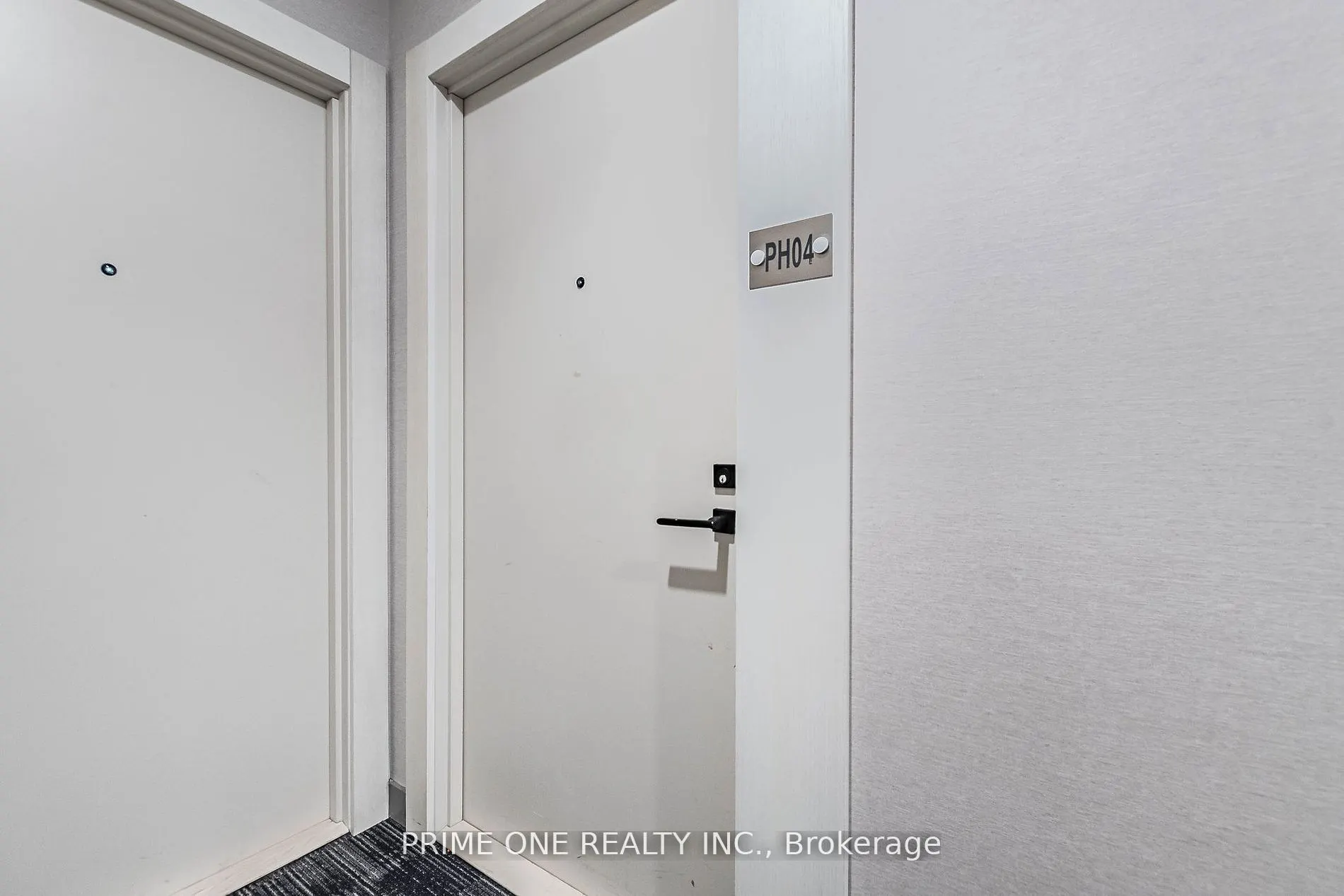 4699 Glen Erin Drive, #PH 04