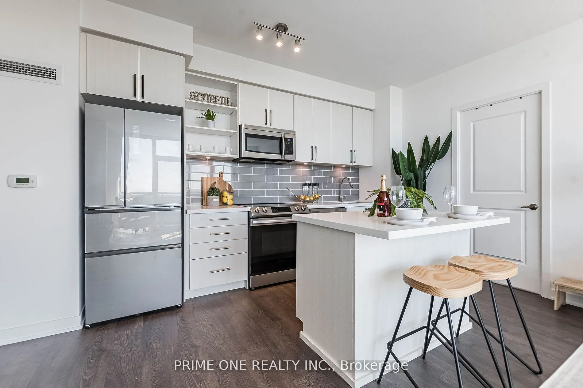 4699 Glen Erin Drive, #PH 04