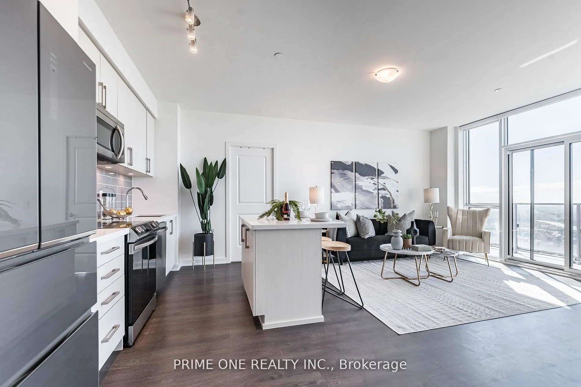 4699 Glen Erin Drive, #PH 04