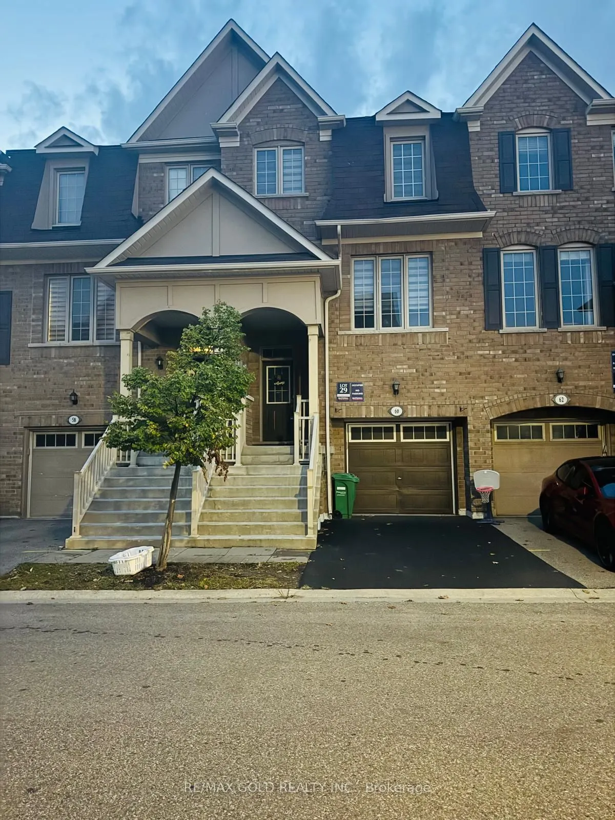 60 Sea Drifter Crescent