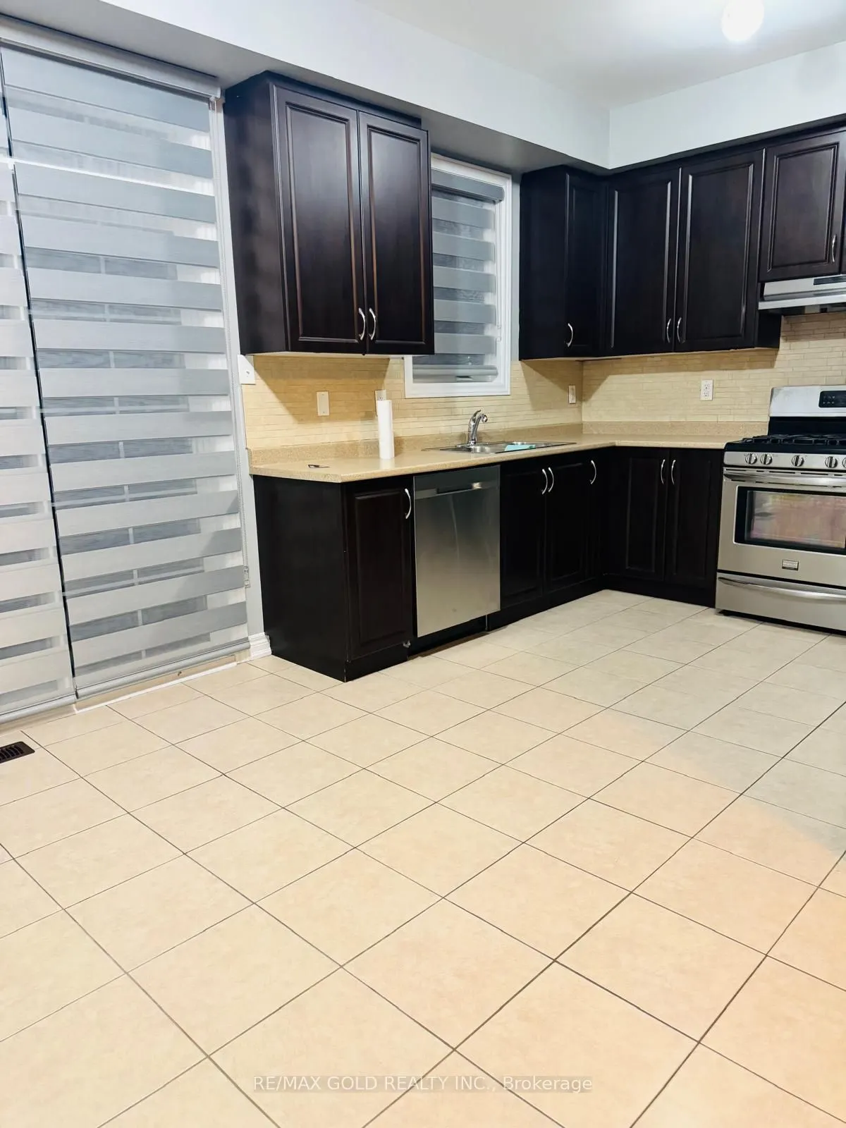 60 Sea Drifter Crescent
