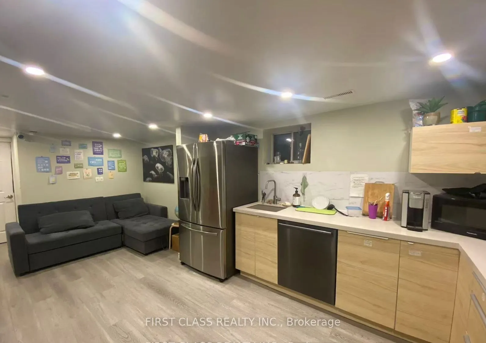 76 Macdonald Street, #room on 2nd flr