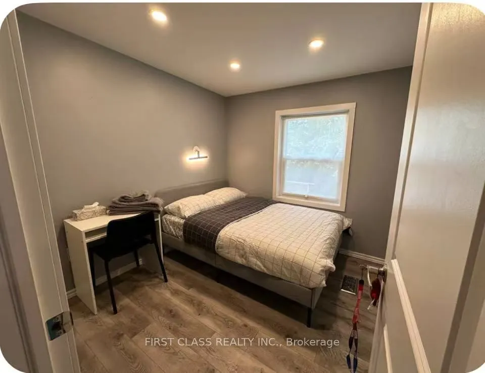 76 Macdonald Street, #room on 2nd flr